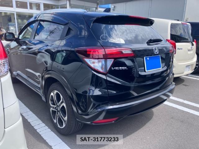 Honda VEZEL 2018-01 8369589-3