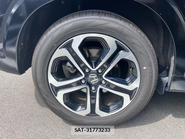 Honda VEZEL 2018-01 8369589-6