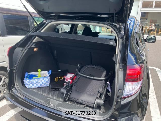 Honda VEZEL 2018-01 8369589-8
