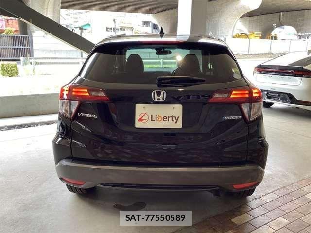 Honda VEZEL 2015-07 8369586-19