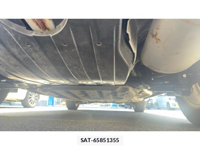 Honda VEZEL 2014-07 8372329-5