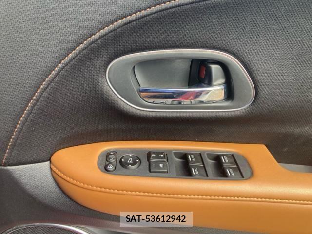 Honda VEZEL 2018-12 8415668-15