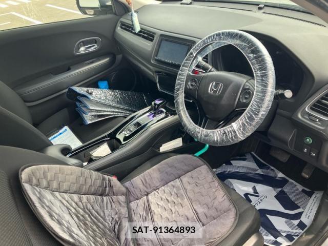 Honda VEZEL 2014-03 8415685-10