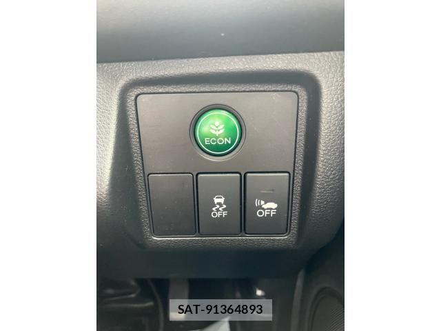Honda VEZEL 2014-03 8415685-11