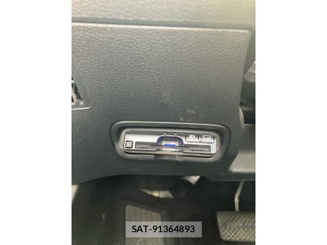 Honda VEZEL 2014-03 8415685-14