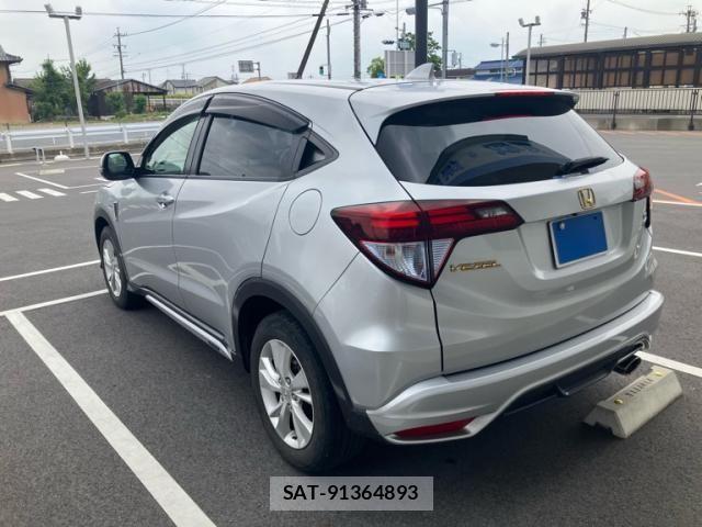 Honda VEZEL 2014-03 8415685-1