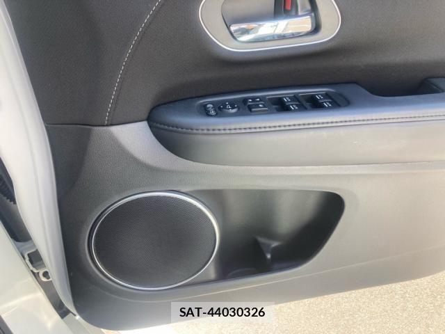 Honda VEZEL 2016-06 8415669-16