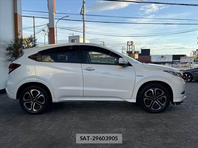 Honda VEZEL 2014-08 8415672-10