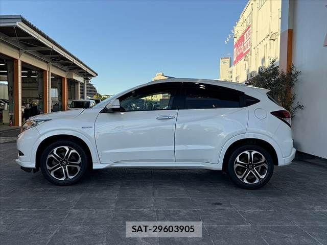 Honda VEZEL 2014-08 8415672-11