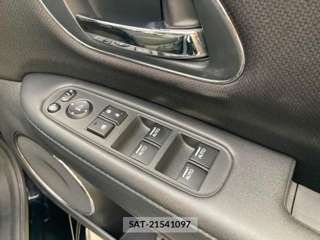 Honda VEZEL 2014-07 8415680-10
