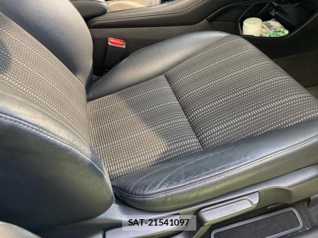 Honda VEZEL 2014-07 8415680-16