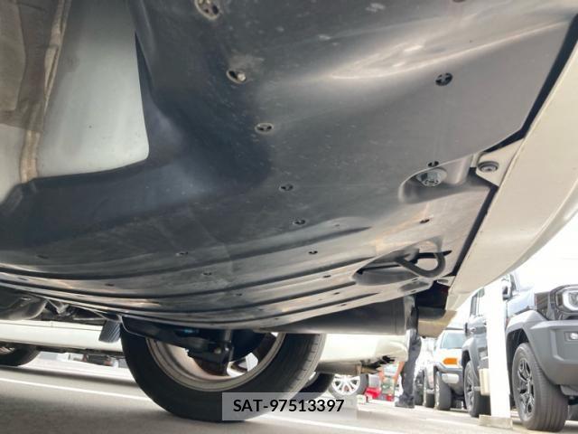 Honda VEZEL 2019-03 8439039-10