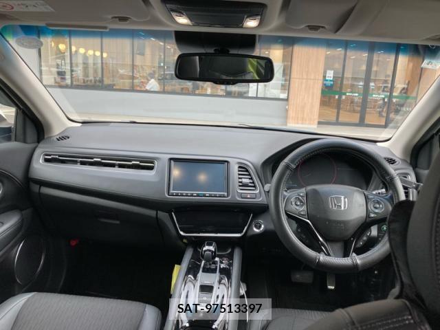 Honda VEZEL 2019-03 8439039-16