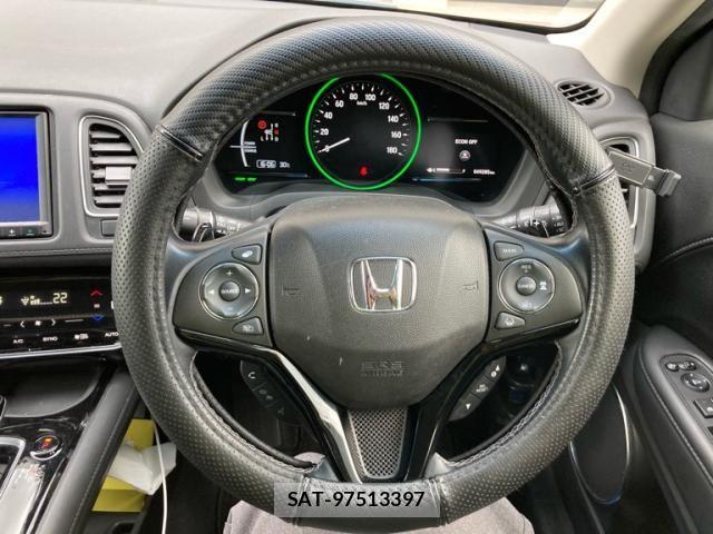 Honda VEZEL 2019-03 8439039-19