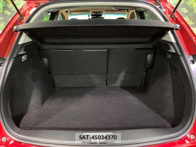 Honda VEZEL 2019-02 8439038-10