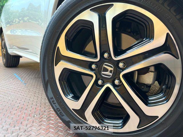 Honda VEZEL 2015-11 8439042-12