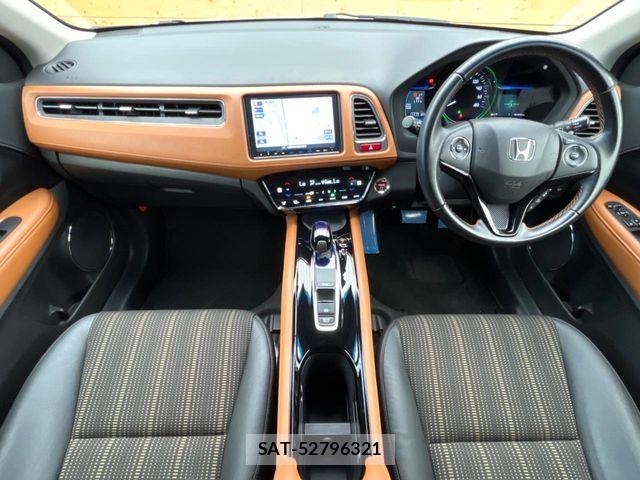 Honda VEZEL 2015-11 8439042-1