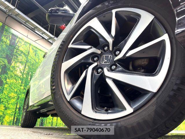 Honda VEZEL 2016-03 8528005-12