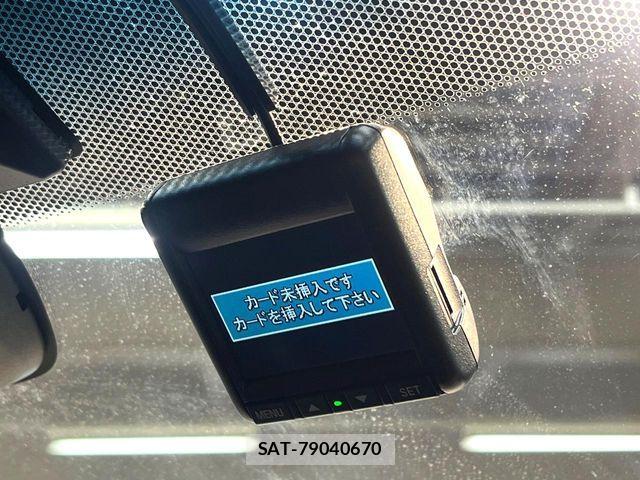 Honda VEZEL 2016-03 8528005-5