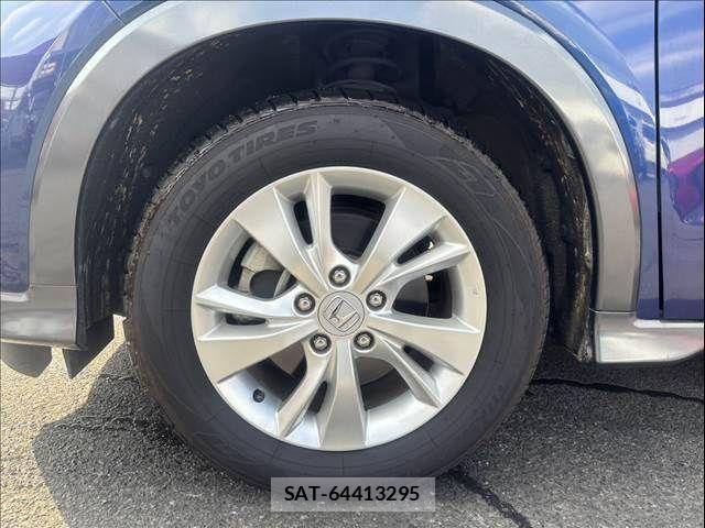 Honda VEZEL 2017-07 8528013-28