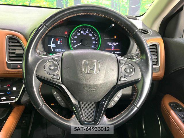 Honda VEZEL 2018-01 8528010-11