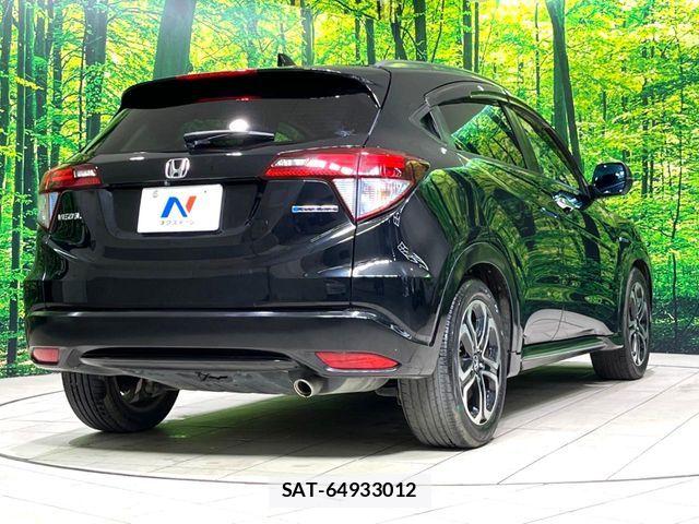 Honda VEZEL 2018-01 8528010-17