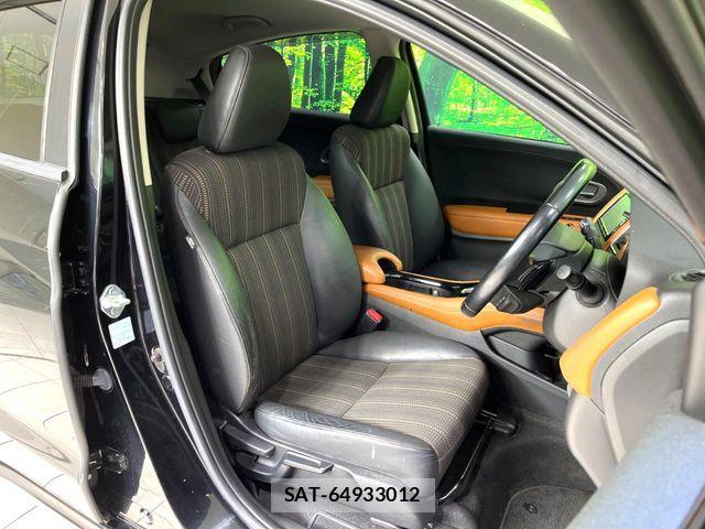 Honda VEZEL 2018-01 8528010-8