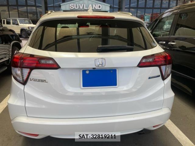 Honda VEZEL 2016-03 8528021-14