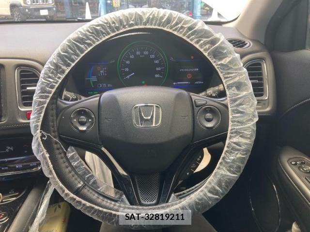 Honda VEZEL 2016-03 8528021-16