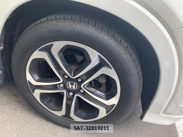 Honda VEZEL 2016-03 8528021-4