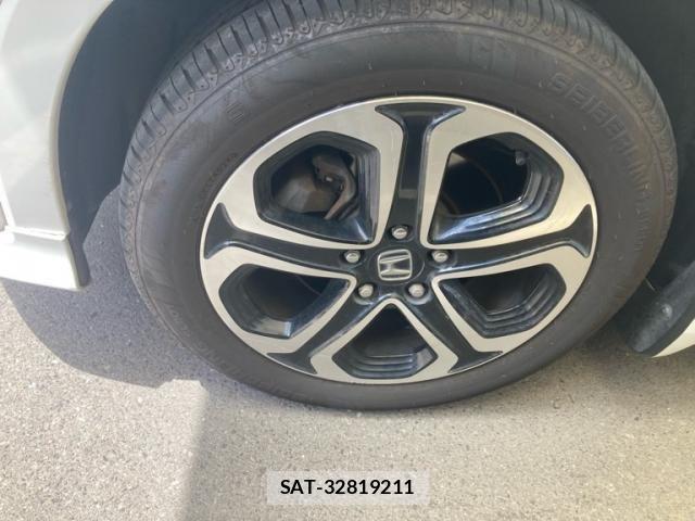 Honda VEZEL 2016-03 8528021-5