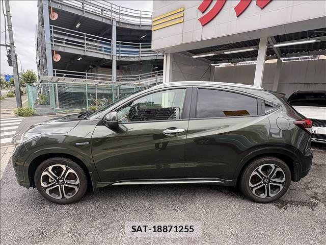 Honda VEZEL 2017-02 8528014-10
