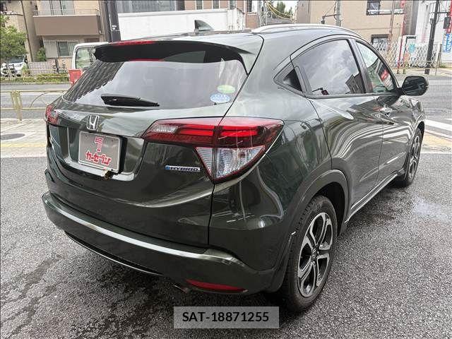 Honda VEZEL 2017-02 8528014-11