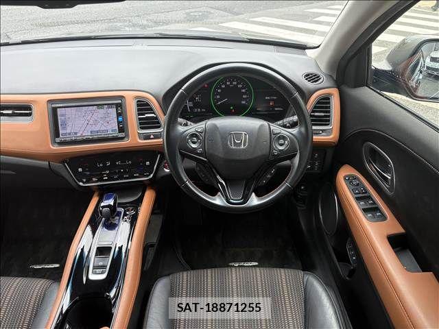 Honda VEZEL 2017-02 8528014-24