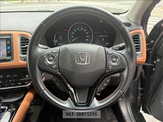 Honda VEZEL 2017-02 8528014-26