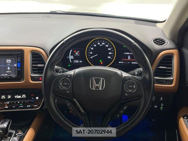 Honda VEZEL 2019-08 8563944-10