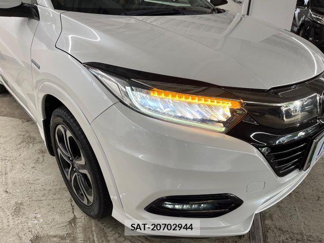 Honda VEZEL 2019-08 8563944-11