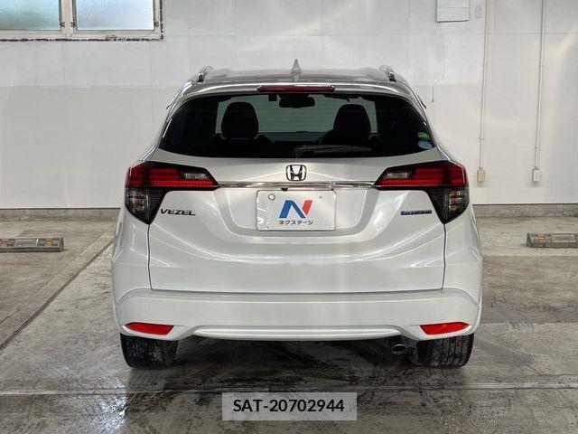 Honda VEZEL 2019-08 8563944-14