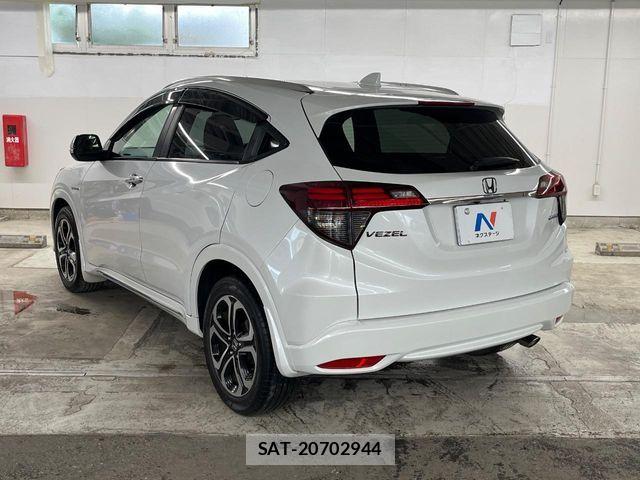 Honda VEZEL 2019-08 8563944-16
