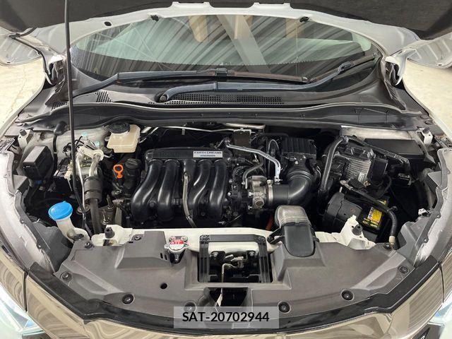 Honda VEZEL 2019-08 8563944-17