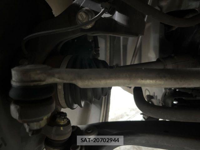 Honda VEZEL 2019-08 8563944-19