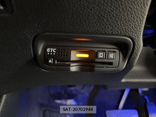 Honda VEZEL 2019-08 8563944-4