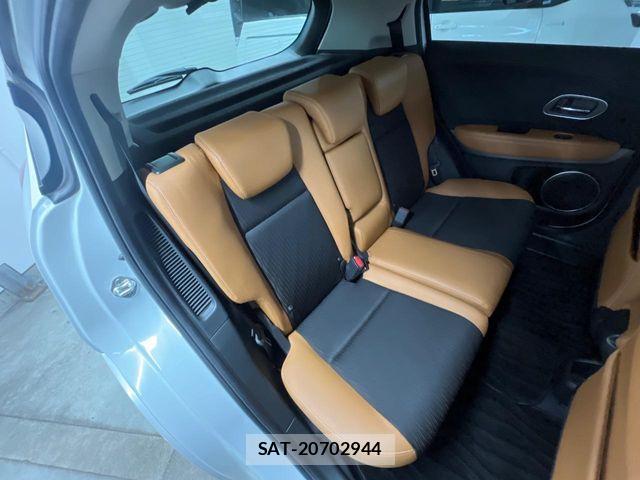 Honda VEZEL 2019-08 8563944-8