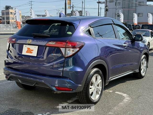 Honda VEZEL 2014-01 8563953-12