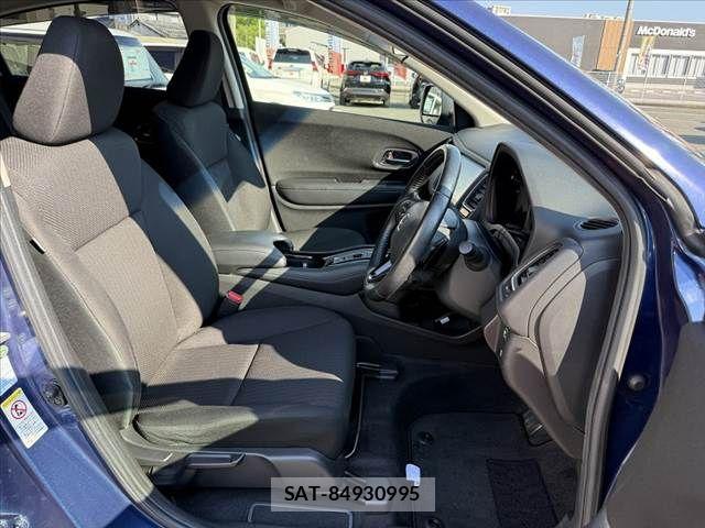 Honda VEZEL 2014-01 8563953-15