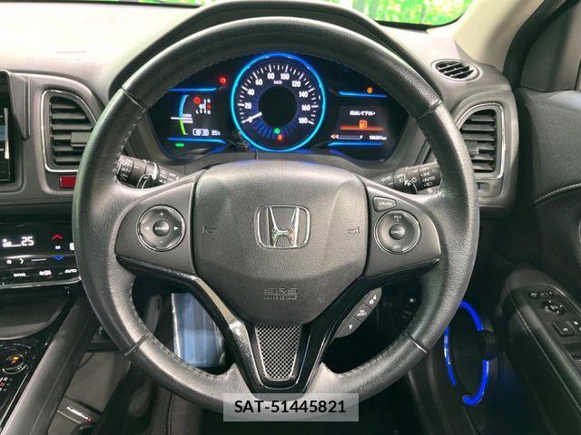 Honda VEZEL 2015-02 8563951-12