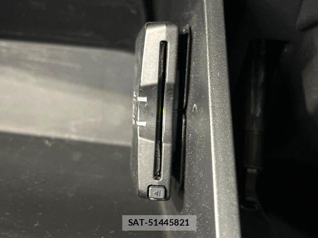 Honda VEZEL 2015-02 8563951-4