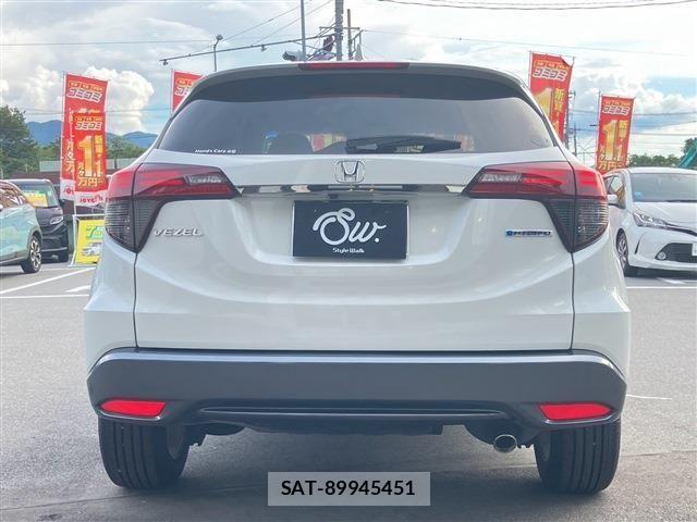 Honda VEZEL 2019-09 8563950-5