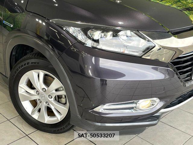 Honda VEZEL 2017-08 8563949-11