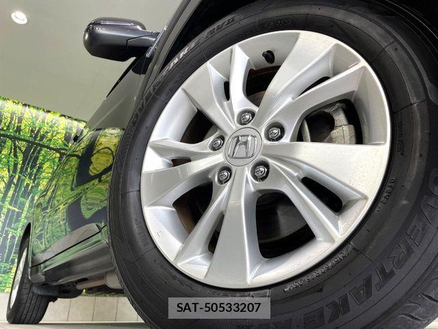 Honda VEZEL 2017-08 8563949-12